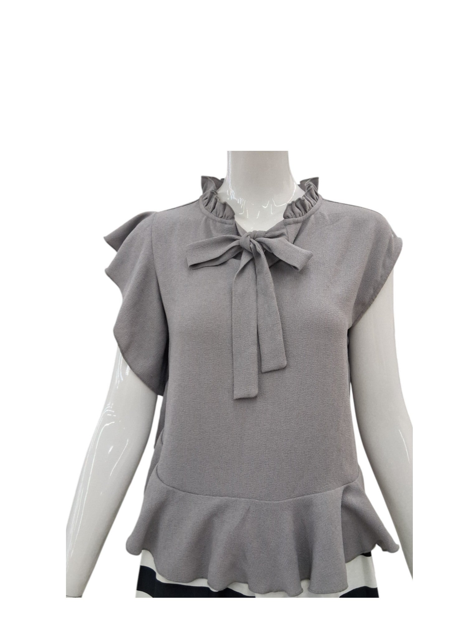 Kazo Ruffle Sleeve Blouse with Bow Tie Neck – Size XS – Great